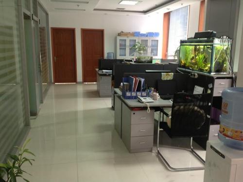 昆山工廠發(fā)證件風波 科技中介服務引發(fā)的千人集體辭職事件解析